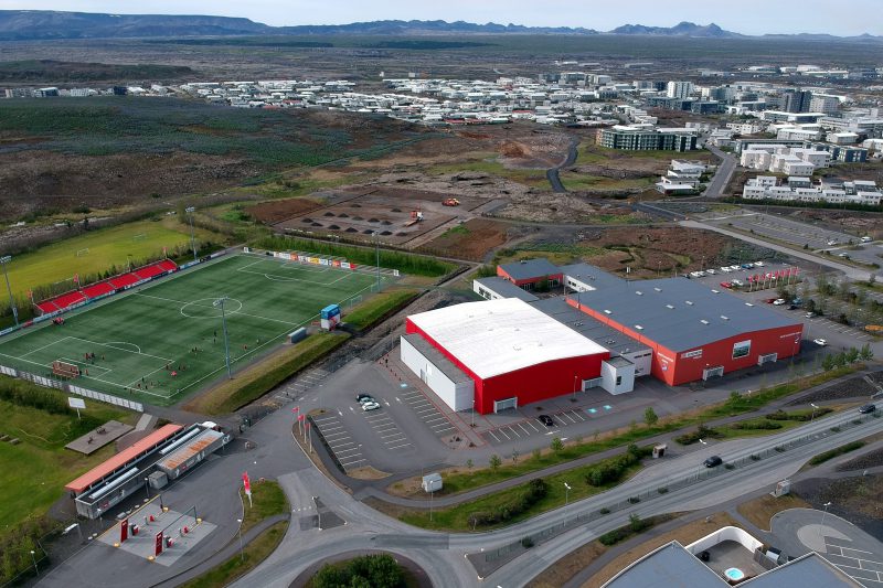 Loftmynd af Ásvöllum, íþróttamiðstöð Hauka í Hafnarfirði