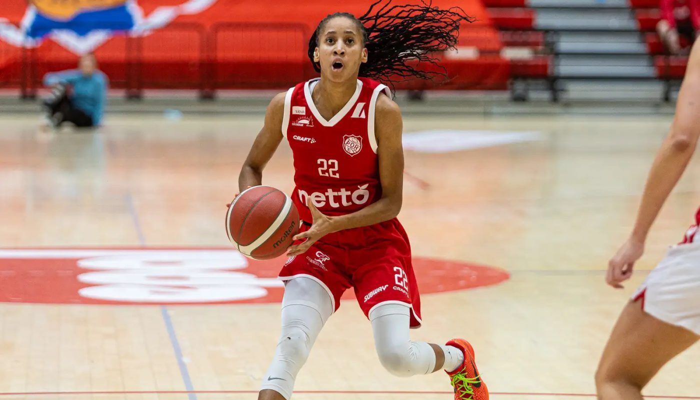 Leikmenn Hauka í körfuboltaleik